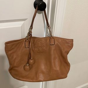 Tory Burch Oversized Tote. Tan